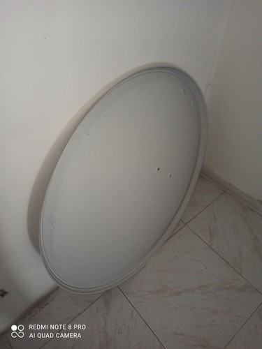 Parabola satellitare ovale